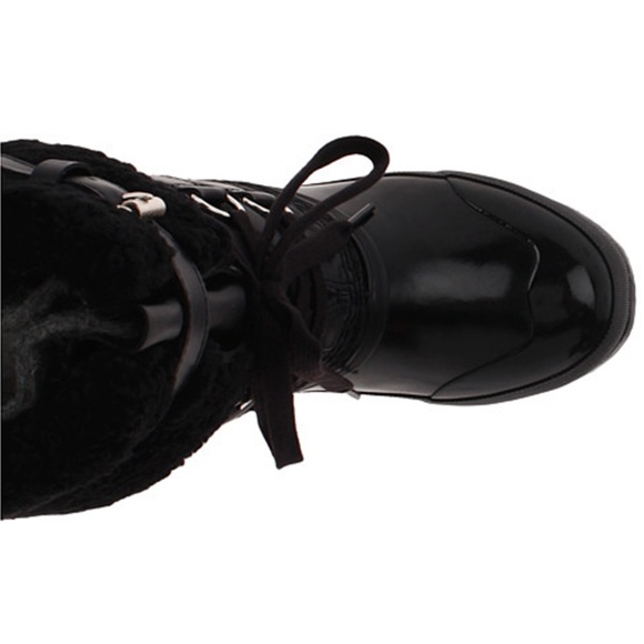 Burberry Cannington Winter Boot - Picture 4 of 5